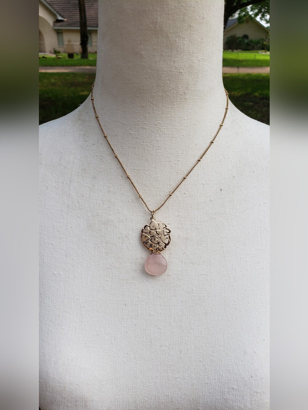 Gold-plated Filigree Pendant Necklace with Pink Rose Quartz Drop